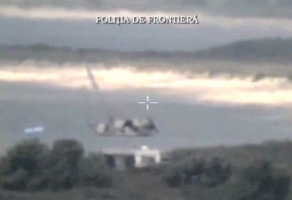 Frontieriştii au readus pe linia de plutire un yacht eşuat lângă Năvodari